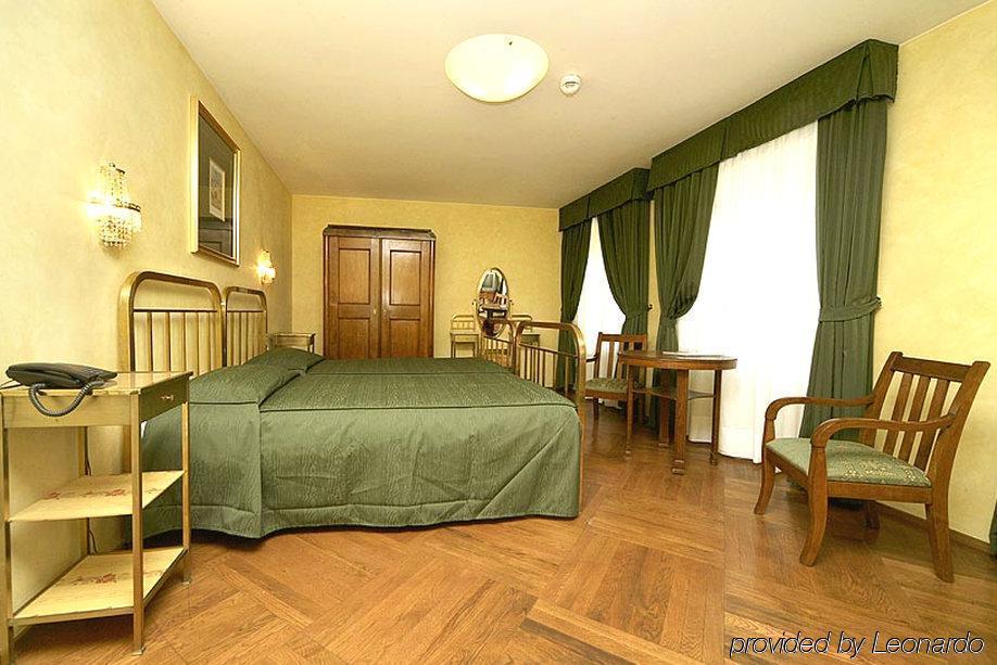 Hotel Roma Prague Room photo